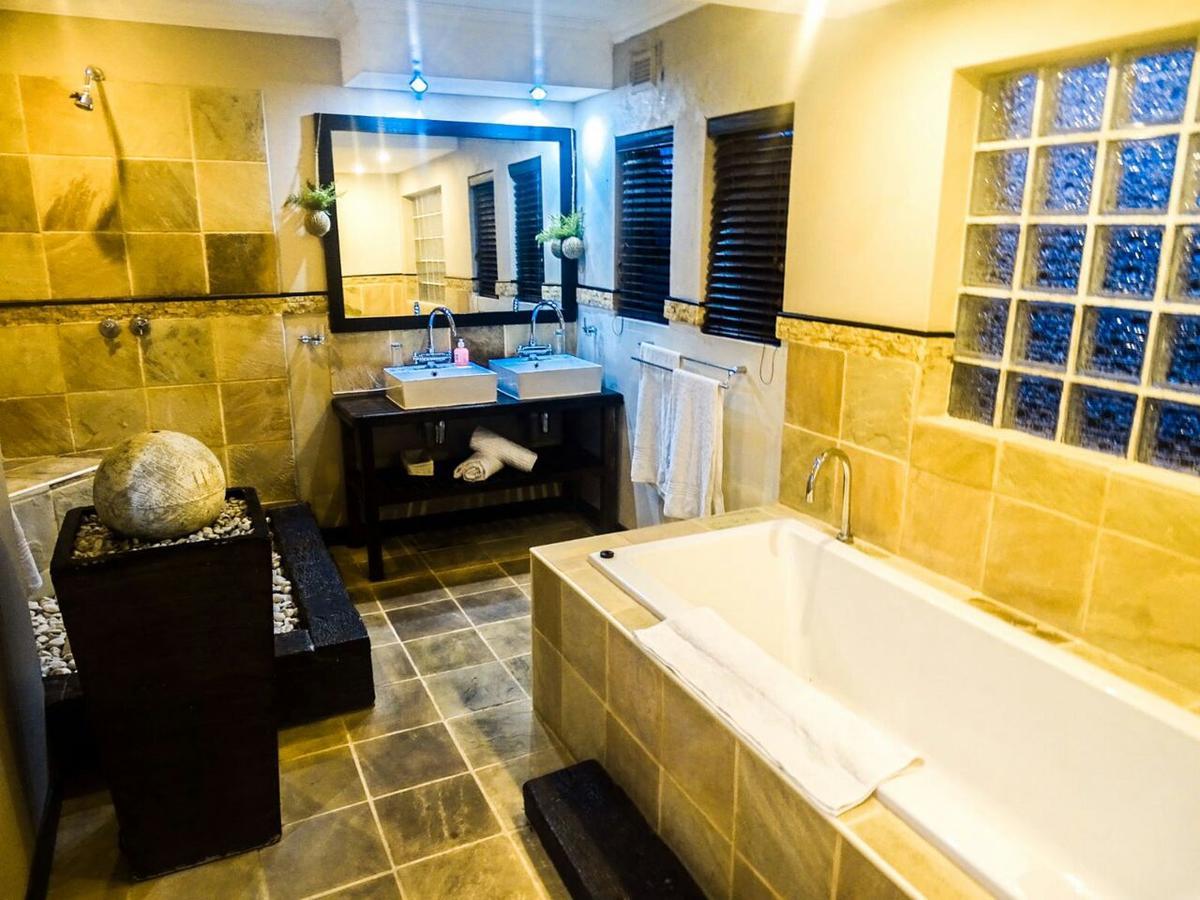 Fairways Hotel バリート エクステリア 写真